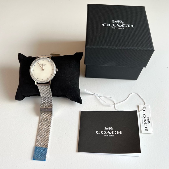 Coach watch - Picture 4 of 7